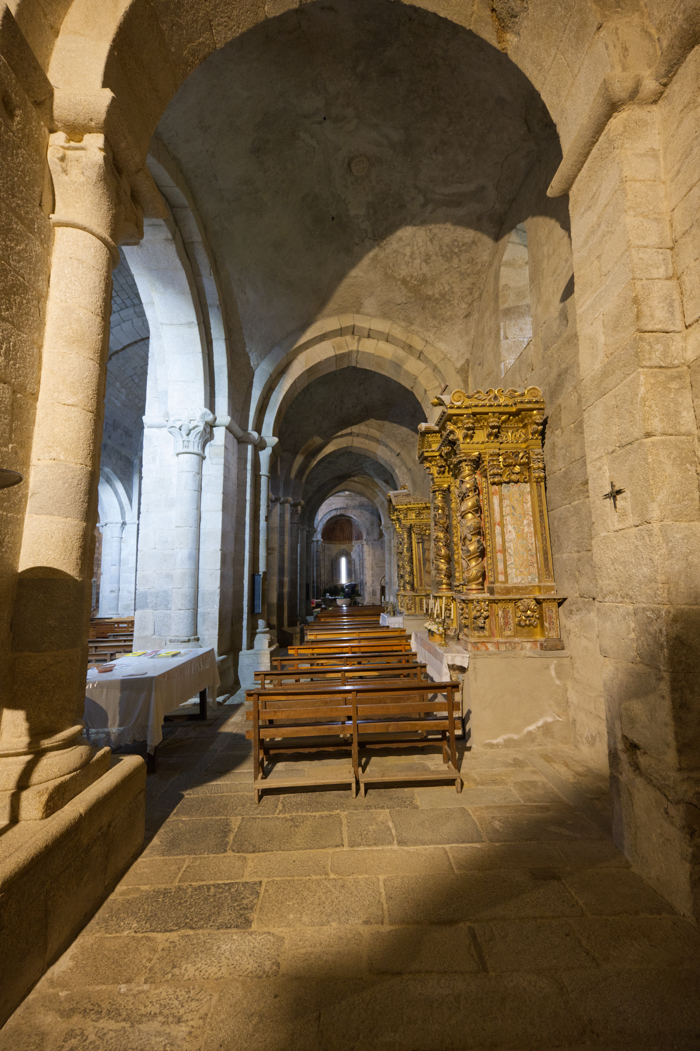 Nave de la epístola de la iglesia del monasterio de San Martín de Castañeda